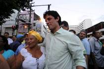 Daniel Coelho fez o trajeto da Rua do Imperador até a Praça do Carmo (Alcione Ferreira/DP/ D.A Press)