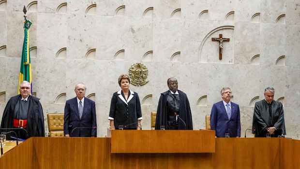 Posse do Presidente e do Vice-Presidente do STF, ministros Joaquim Barbosa e Ricardo Lewandowski no Supremo Tribunal Federal. Foto: Roberto Stuckert Filho/PR