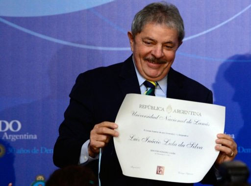 Lula recebeu o título Honoris Causa em Buenos Aires nesta sexta-feira (17). Foto: Daniel Garcia/AFP Photo