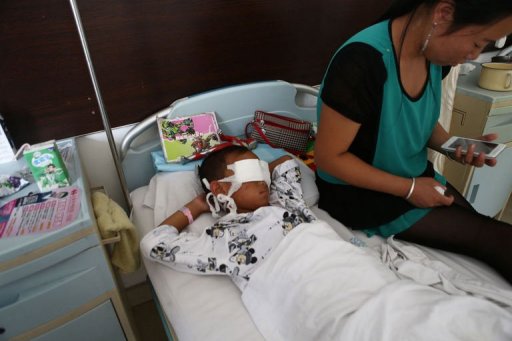 Um menino chinês de seis anos foi drogado e teve os globos oculares extirpados, supostamente para o tráfico de órgãos, um crime selvagem, que provocou uma onda de indignação no país. Foto: AFP Photo