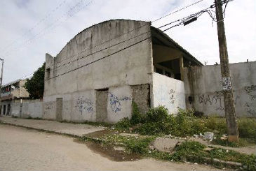 O restaurante popular Dom Helder Camara está em construção desde 2005. Foto: Blenda Souto Maior/DP/D.A Press (Blenda Souto Maior/DP/D.A Press)