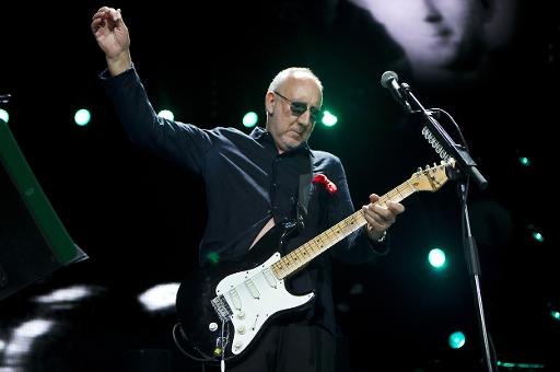 Pete Townshend, guitarrista da banda The Who, durante show em Amsterdam. Foto: Paul Bergen/AFP Photo