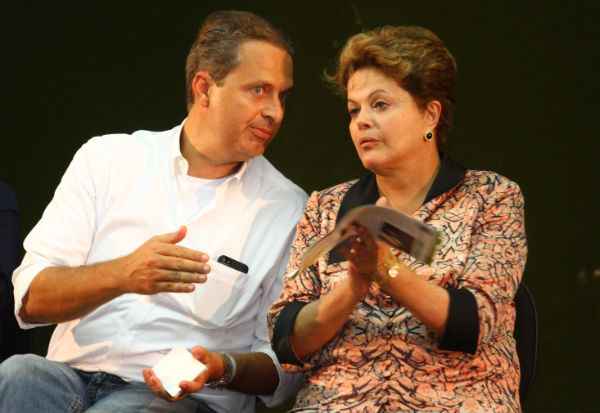 Antes aliados, Eduardo Campos e Dilma Rousseff serão adversários na disputa presidencial de 2014. iFoto: Annaclarice Almeida/DP/D.A Press (Annaclarice Almeida/DP/D.A Press)