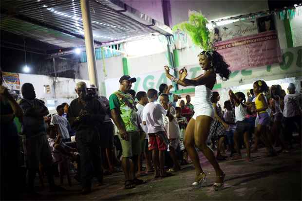 Maior vencedora do carnaval pernambucano, a Gigante do Samba ensaia duas vezes por semana. Foto:Helder Tavares/DP/D.A Press/Arquivo