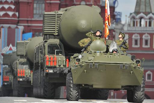 Foto de maio de 2011 mostra Topol-M intercontinental russo nas ruas de Moscou durante desfile militar. Foto: DMITRY KOSTYUKOV/Arquivo/AFP Photo