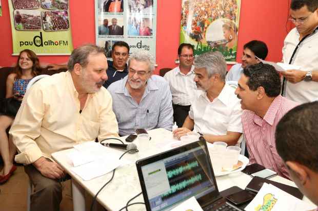 Lideranças petistas têm participado das agendas de Armando Monteiro no interior do estado. Foto: Alexandre Albuquerque/Divulgação (Alexandre Albuquerque/Divulgação)