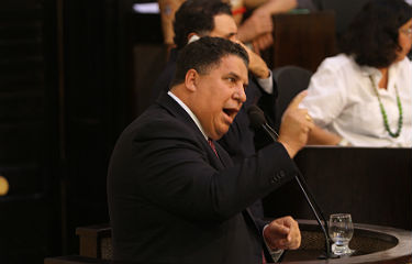 Pastor Cleiton Collins reprovou anúncio do governador (Foto: Nando Chiappetta/DP/D.A.Press) (Nando Chiappetta/DP/D.A.Press)