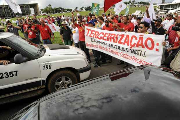 Manifestação em Brasília contrária à aprovação do PL4330. (Foto: Lúcio Bernardo Júnior/Câmara dos Deputados)