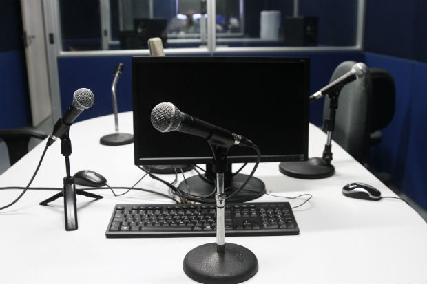 Desde dezembro de 2014, a Rádio Universitária FM tem Comitê Provisório de Conteúdo. Foto: Júlio Jacobina/DP/DA Press