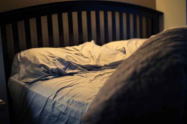 Ter disciplina com a hora de ir para cama ajuda a criar uma rotina para o sono. Foto: Elias Quezada/Flickr/Divulgação
