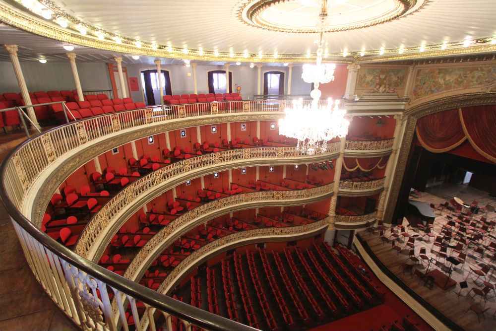 Teatro De Santa Isabel é Eleito O Melhor Do Brasil | Viver: Diario De ...