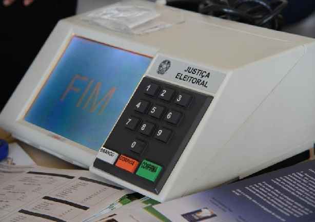 As urnas eletrônicas foram usadas pela primeira vez em 1996. Foto: Elza Fiúza/ABr