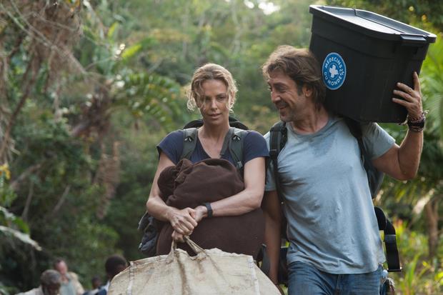Charlize Theron e Javier Bardem no filme de Sean Penn
