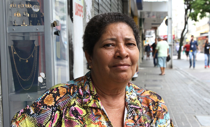 A comerciária Margarida Feitosa defende legitimidade do processo de impeachment. Foto: Júlio Jacobina/DP
