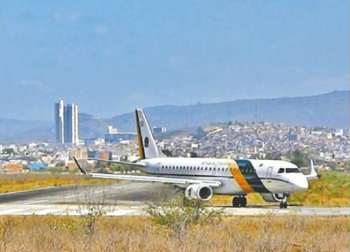 Será publicada ainda neste semestre a licitação para contratar as empresas que vão administrar os dois aeroportos. Foto: Cortesia