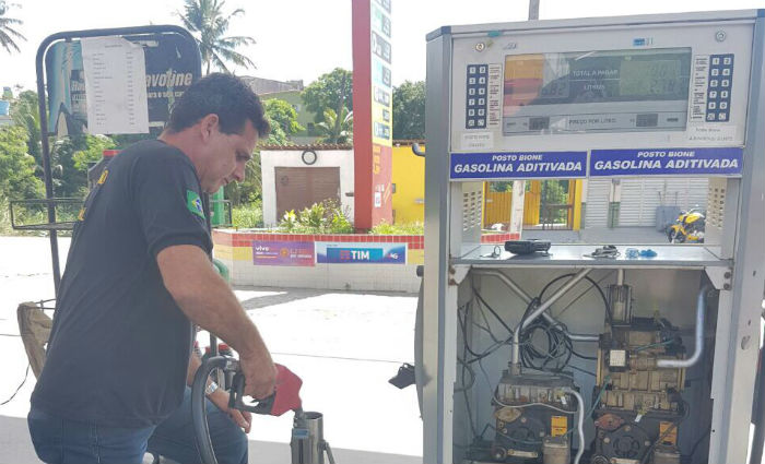 Ipem fiscaliza postos de combustíveis na Zona da Mata Norte e Agreste. Foto: IPEM/ Divulgação