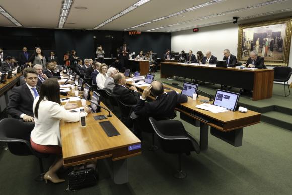 A Comissão Especial da Reforma Política retoma os debates Foto: Fabio Rodrigues Pozzebom/Arquivo Agência Brasil