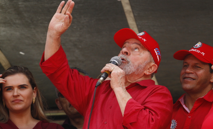 Marília Arraes (e) acompanhou agendas de Lula no estado e teve o nome defendido pelo senador Lindberg Farias para 2018. Foto: Rafael Martins/ DP