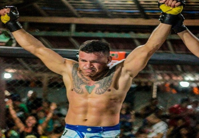 Lutador de MMA foi esfaqueado e morto com um tiro na ilha de Outeiro, em BelÃ©m - Foto: ReproduÃ§Ã£o / Facebook