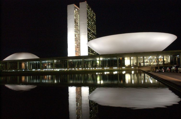 Governadores do Norte e Nordeste irão ao Congresso Nacional acompanhar votações sobre securitização da dívida ativa e a regulação da cessão onerosa de gás e petróleo. Foto: Valter Campanato/Agência Brasil